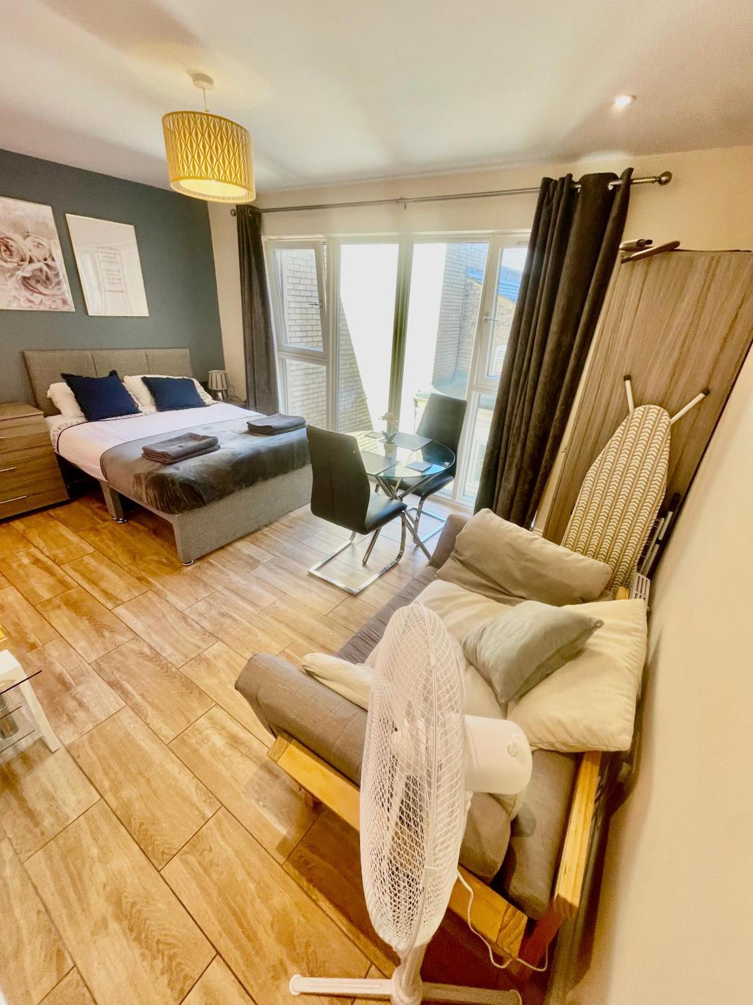 Cambridge City Centre Immaculate Studio Sleeps 2 - Central Location Paradise Street Exterior foto